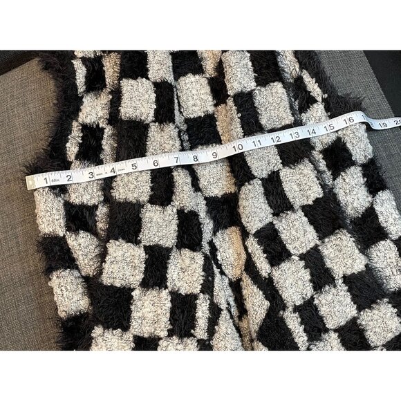 Milano Checkered Black White Sleeveless Fuzzy Knit Vest Sz Small - Picture 5 of 7